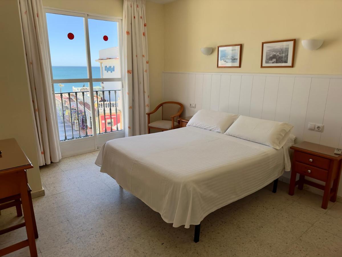 Hotel Cabello Torremolinos Exterior photo