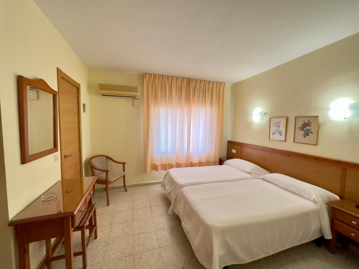 Hotel Cabello Torremolinos Exterior photo